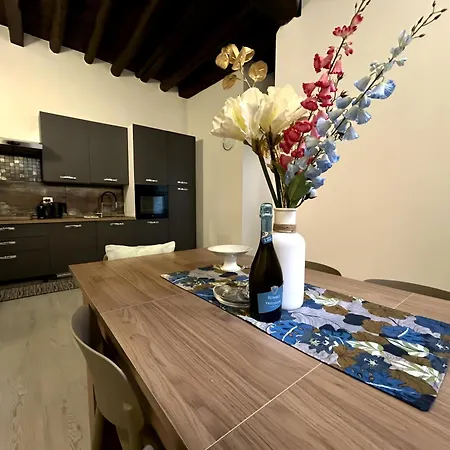 Al Campanile Apartment